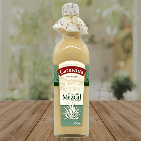 Botella de Crema de Mezcal Carmelita 750 ml, bebida artesanal mexicana de sabor suave y cremoso, ideal para regalar o disfrutar fría.